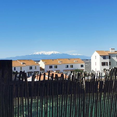Appartement Canigou Vue: Lakeside Retreat with Pools and Playground Le Barcares Exterior photo