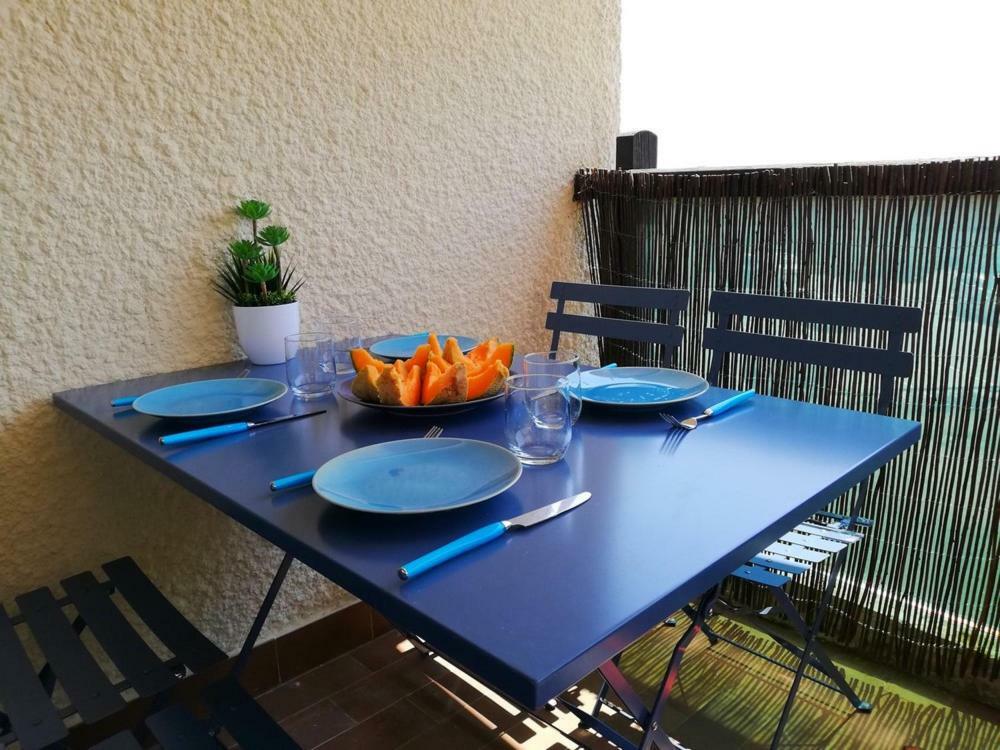 Appartement Canigou Vue: Lakeside Retreat with Pools and Playground Le Barcares Exterior photo